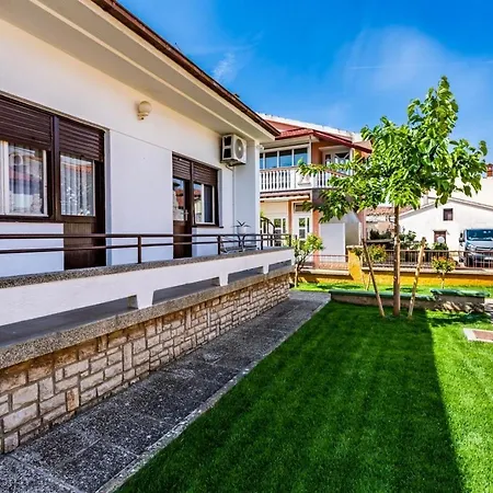 House Nada With The Pool * Fažana